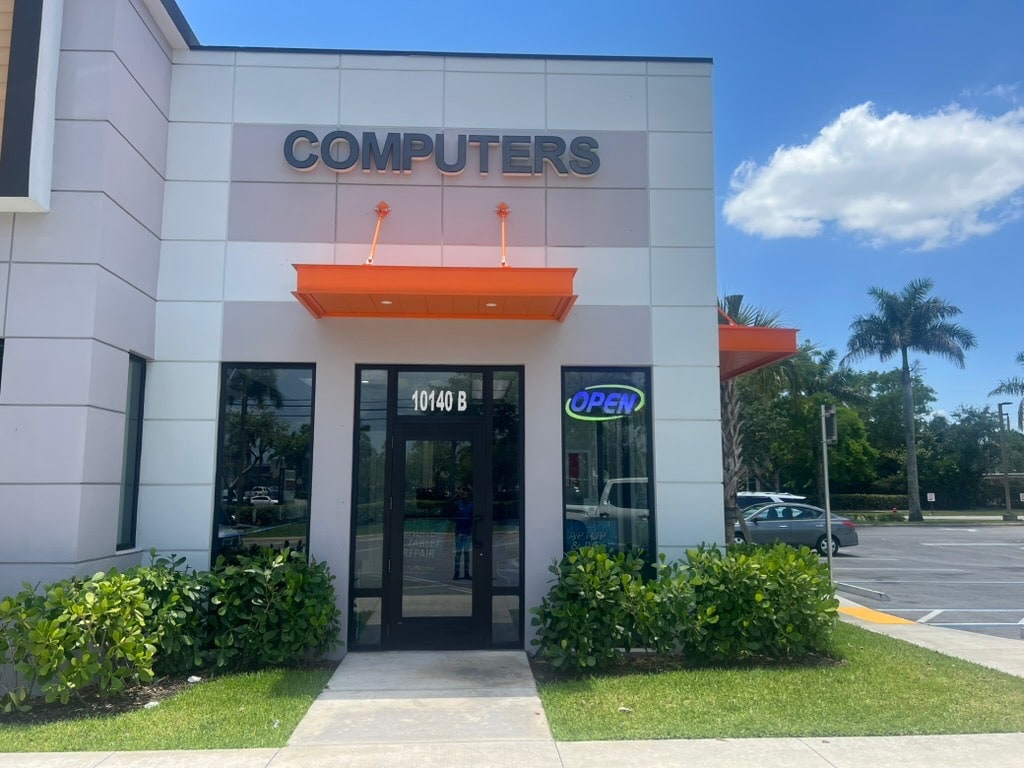 Fix My PC Store exterior at 10140 Okeechobee Boulevard, Suite B